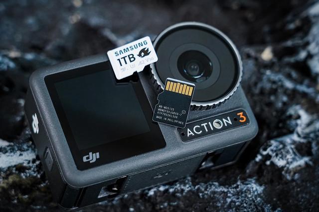 掌机绝配 三星PRO Plus microSD索尼克游戏存储卡太帅了!