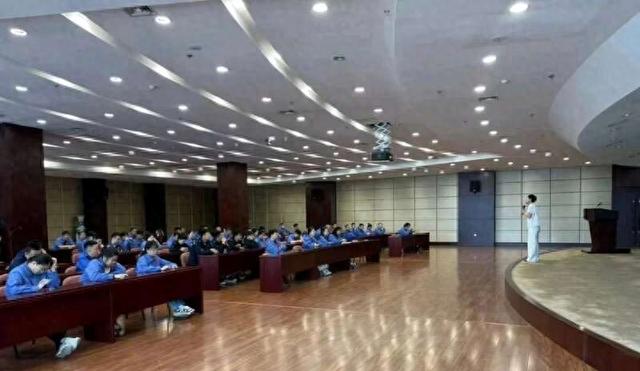 AI赋能 智启未来——2025年“青耘锦州”青年数字电商培训班举行 活动现场。团锦州市委供图