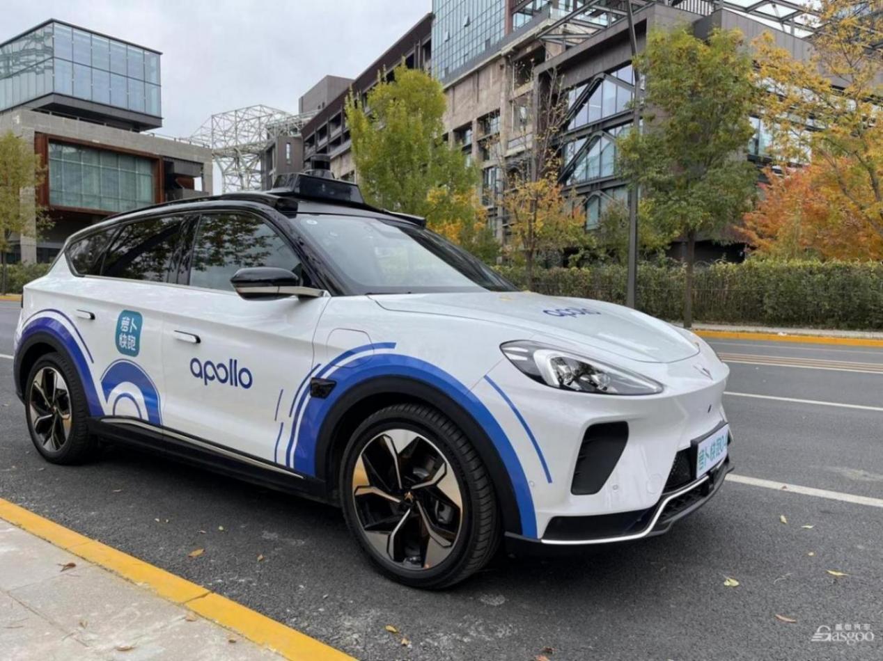 智能网联新举措，上海将发放示范运营牌照